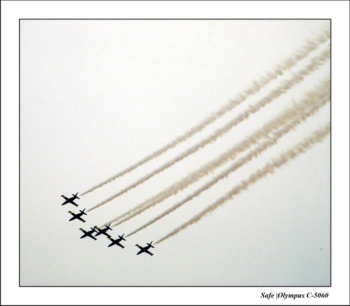 2005   05   Patrouille breitling   04.JPG